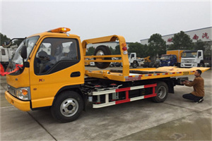 剑阁哪里有拖车服务